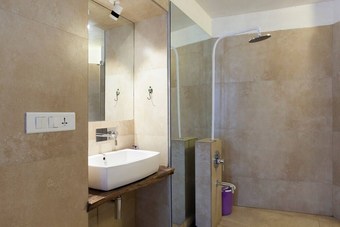 Hotel Seclude Mussoorie