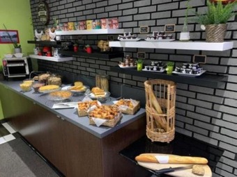 Enzo Hotel Br�tigny