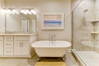 Beachykeen - Four Bedroom Home