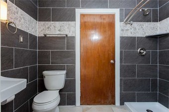 Seashell - Three Bedroom Home