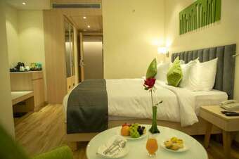 Hotel Regenta Central Harsha Vapi