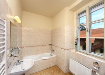 Bed & Breakfast Penzion ?ernick� Obora