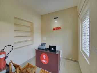 Hotel Oyo 26718 The Mayura Residency