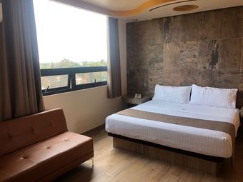 Hotel Jard Inn Adults Only