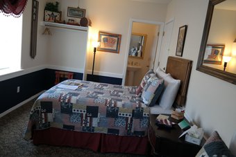 The Bent Elbow Hotel And Restaurant