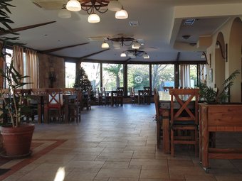 Fortuna Hotel & Restaurant