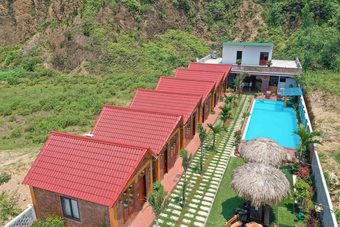 Hotel Phong Nha Hillside View Bungalow