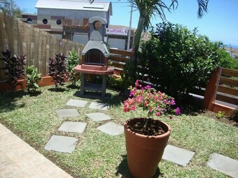 House With 2 Bedrooms In Saint Paul, With Wonderful Sea View, Enclosed Garden And Wifi - 7 Km From The Beach