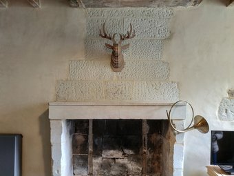 G�tes Du Ch�teau De Monts Sur Guesnes