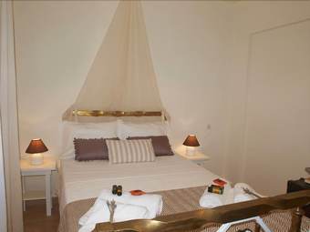 Thymes Traditional House