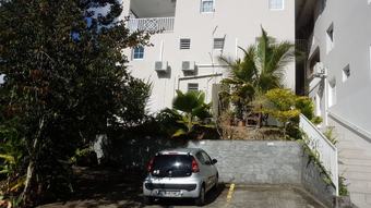Apartment With 2 Bedrooms In Saint-joseph, With Wonderful Mountain View, Enclosed Garden And Wifi