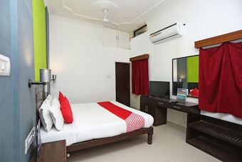 Oyo 2877 Hotel Narayana Palace