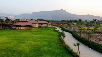 Hotel The Leela Resort Karjat