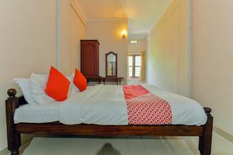 Hotel Oyo 22767 Holidays Inn Wayanad