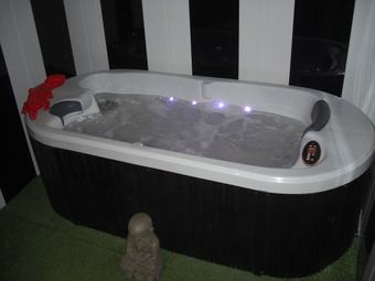 Villa Carignans Avec Piscine Et Jacuzzi