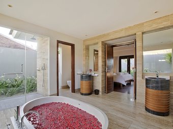 Hotel Pullman Danang Beach Resort