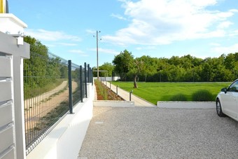 Private Villa In Kunj