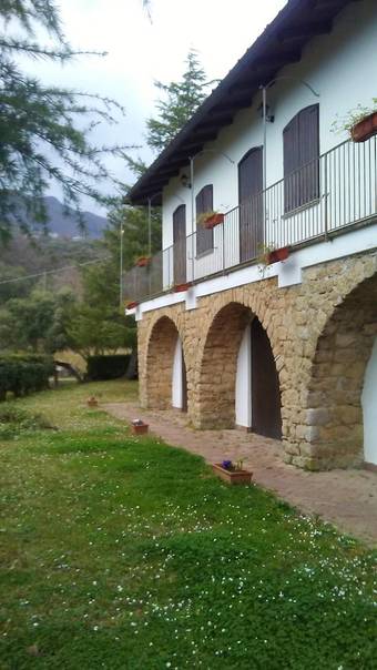 Apartment With One Bedroom In Laurito, With Wonderful Mountain View, Pool Access, Enclosed Garden - 20 Km From The Beach