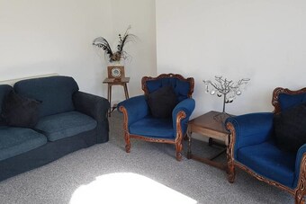 Spacious Apartment Sleeps 7