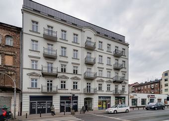 Old Praga Metro Apartment