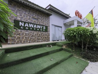 Hotel Oyo 925 Nawawi's Cottage