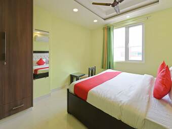 Hotel Oyo 22585 Flagship Sumit House