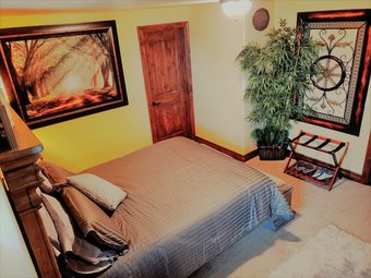 Bed & Breakfast Chateau Du Pikes Peak, A Tuscany Retreat