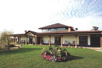 Villa Blanca Cloud Forest Hotel & Nature Reserve