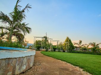 Hotel Bradley Gardens Lodge