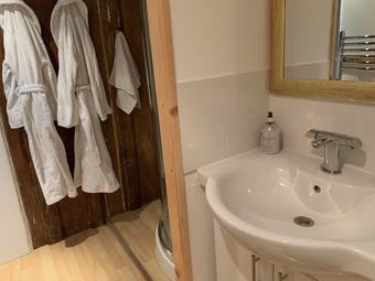 Hotel Rooms At No Three - Chameleon House