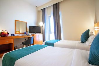 Bm Acacia Hotel And Apartments