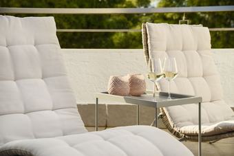 Hotel The Coolest Loft & Terrace Varkiza Sv