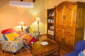 Casa Pequena 1 Br By Casago