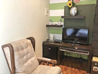 Hotel Royale Tagaytay Bed And Breakfast