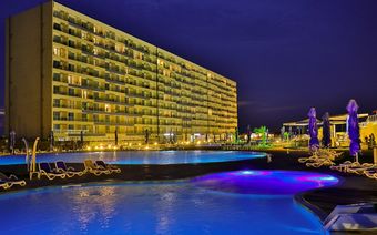 Hotel Atrium By The Blaxy - All Inclusive