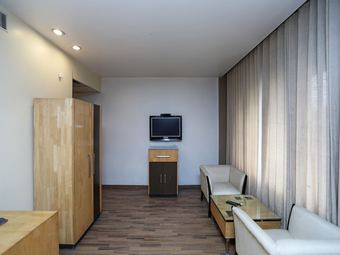 Capital O 30972 Hotel Centrum