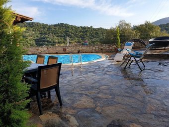 Villa Baskin's Stone Houses