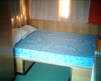 Caba�as Y Bungalows La Falaguera