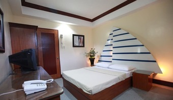 Hotel Ey Miners Suites Navarro