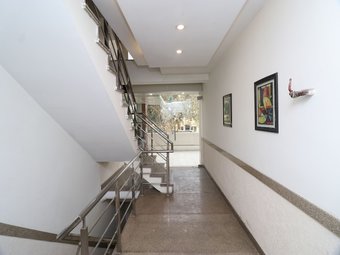 Oyo 27921 Hotel Shalimar