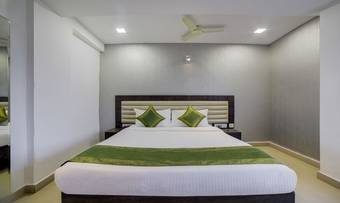 Hotel Treebo Trip White Woods