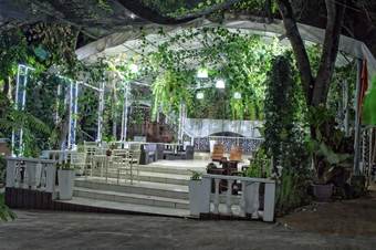 Hotel Luljettas Place Garden Suites