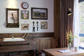 Castle Farmstay Hotel