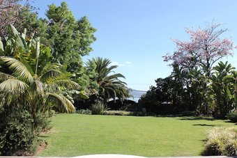 Residencia Beautiful House With Lake View