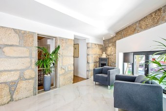 Aparthotel Wake Up Famalic�o