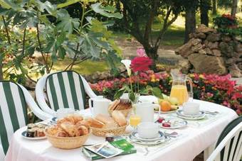 Hotel Logis H�tel Le Clermotel