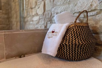 Bed & Breakfast Oinou Strata - Adults Only