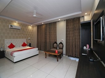 Hotel Capital O 26684 The Shahanshahi Resort