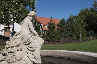 Hotel Hrani?n� Z�me?ek