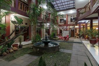 Hotel Reddoorz Syariah Near Fort Marlborough